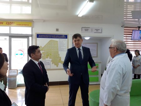 Визит министра здравоохранения РК в город Актюбинскую область посещение Городской поликлиники № 6